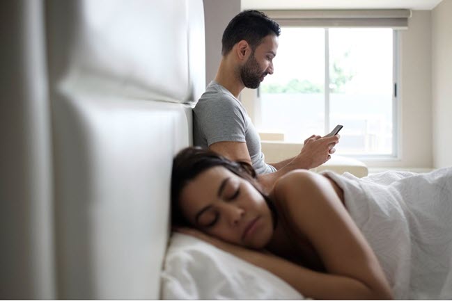 Como rastrear o celular de seu marido pelo WhatsApp