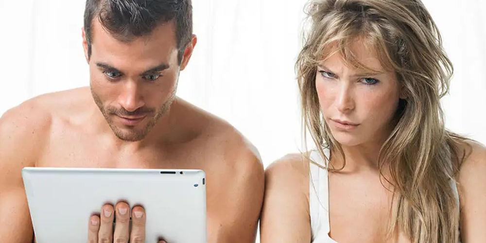 Qué hacer cuando mi esposo ve otras mujeres por internet
