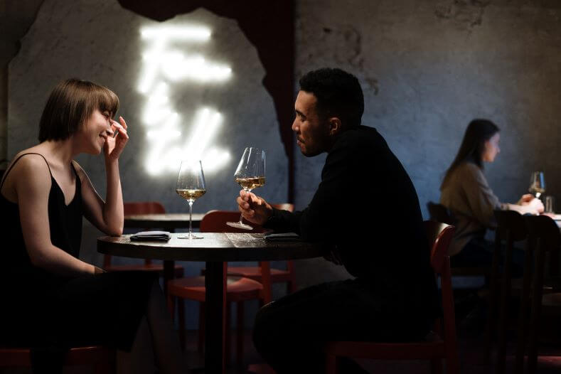 A Girlfriend Is Cheating and Hacing a Date with Her Lover