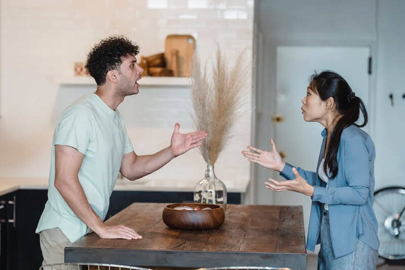 How to Tell If Your Partner Is Lying About Cheating