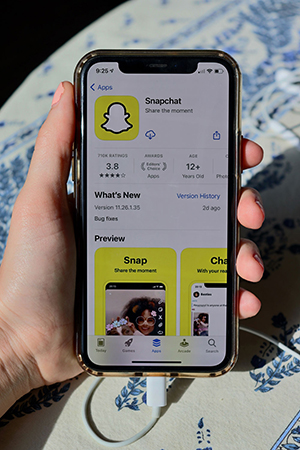 Snapchat Is Popular and Snapchat Hacking Is Difficult yet Possible