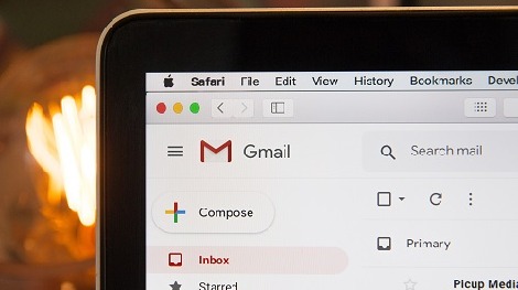 Hack a Gmail Account on iPhone