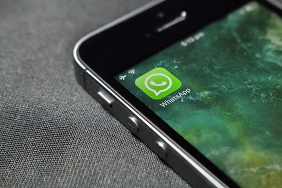 Telefondan başka birinin WhatsApp’ına gir